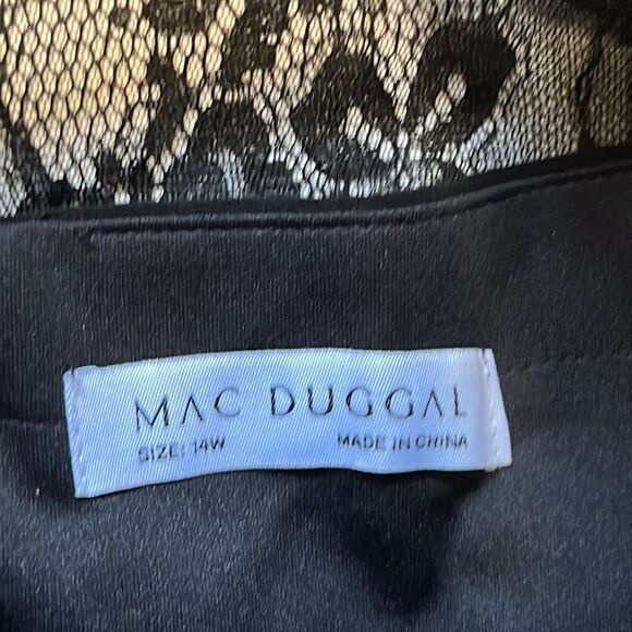 NWOT Mac Duggal | 67143F Black Lace Bodice Long Sleeve Plus Size Gown 14W - Picture 12 of 13